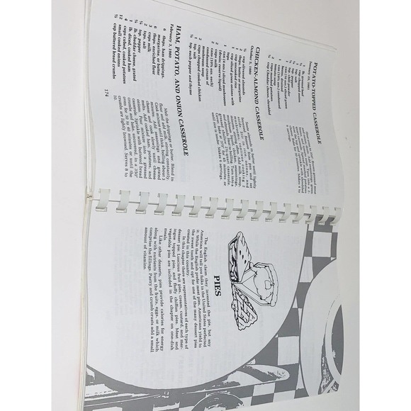 Vintage 1984 GRIT Magazine Cookbook Over 100 years of Home-style Recipes - Picture 6 of 8
